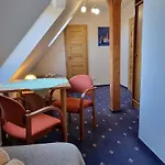 Goscinne Przy Kosciele Wang. Pensionat Karpacz
