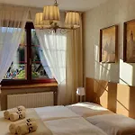 بيت ضيافة Goscinne Przy Kosciele Wang. 3*