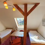 Goscinne Przy Kosciele Wang. Pensionat 3*