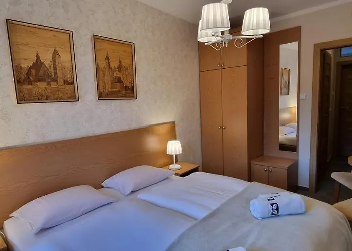 Goscinne Przy Kosciele Wang. 3*