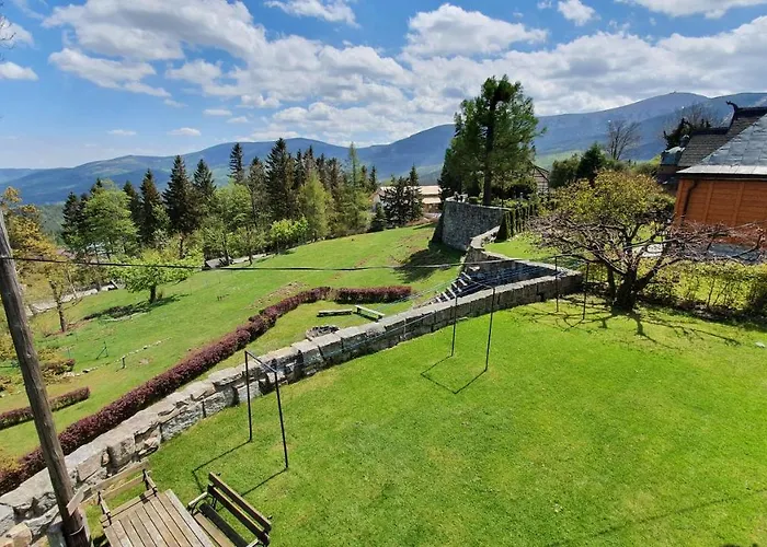 Goscinne Przy Kosciele Wang. Guest house