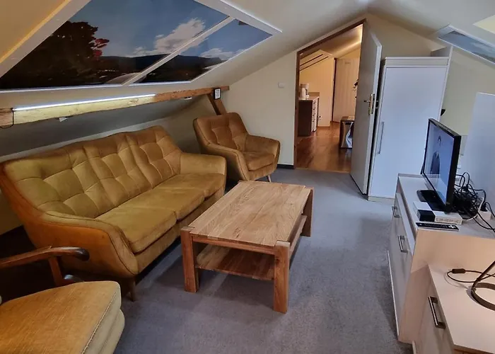 Goscinne Przy Kosciele Wang. Guest house